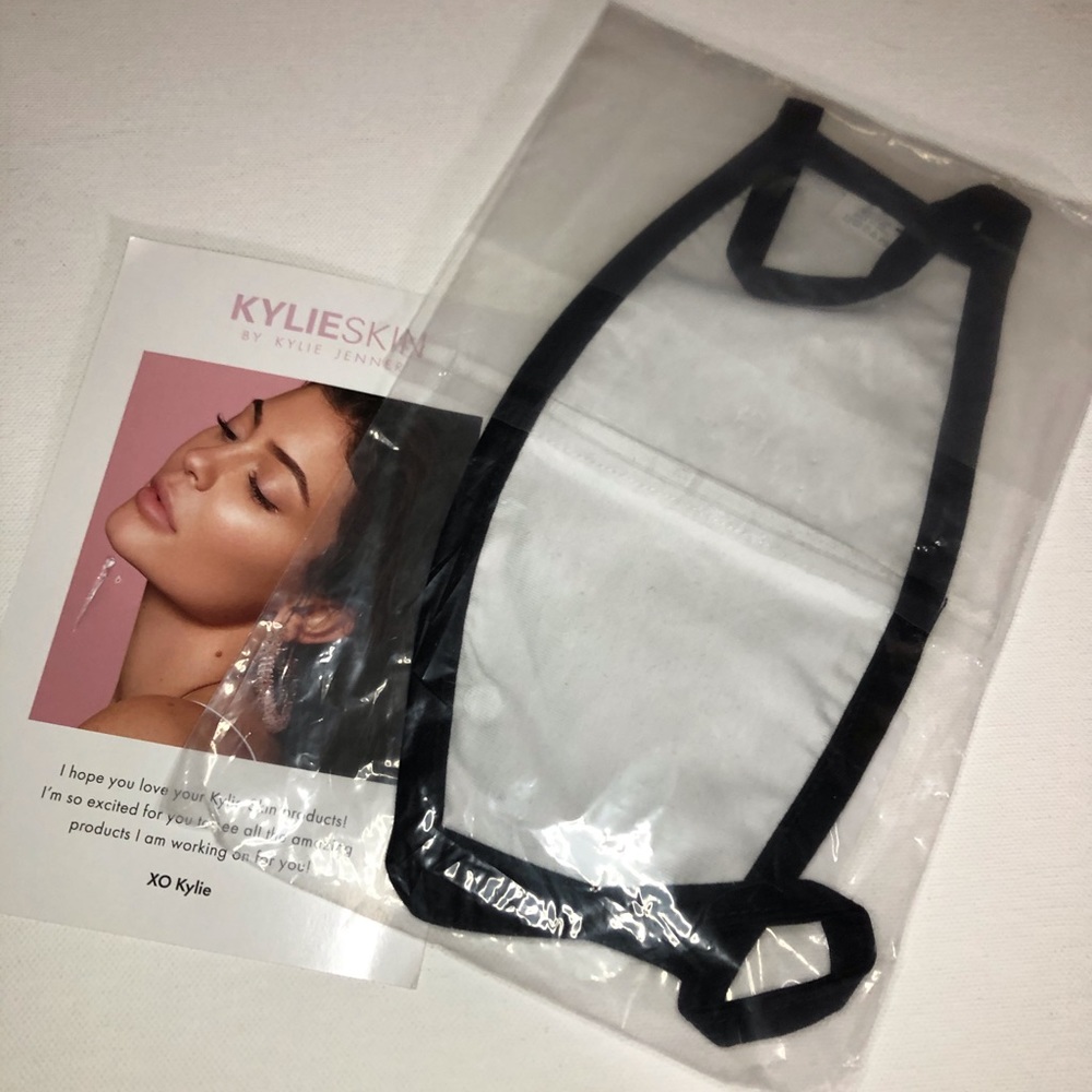 KYLIE FACE MASK - Picture 7 of 9